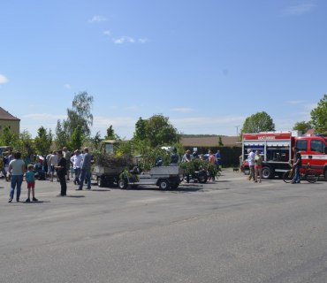 Průvod traktory 8.5.2018