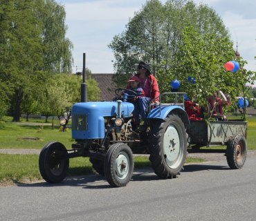 Průvod traktory 8.5.2018