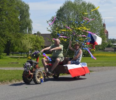 Průvod traktory 8.5.2018