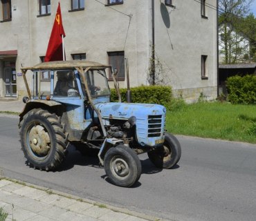 1. respektive 8. máj 2015