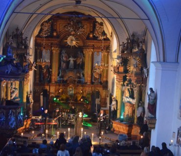 Jarní zpívání 2014, Wishmasters v kostele